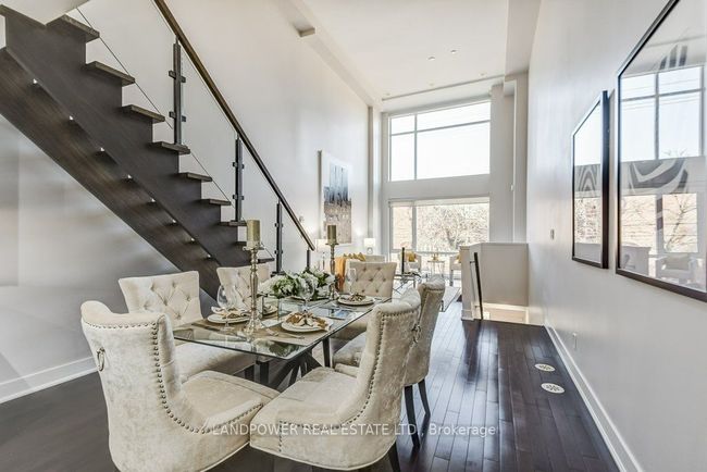 991 Dundas St E, House attached with 3 bedrooms, 3 bathrooms and 1 parking in Toronto ON | Image 13