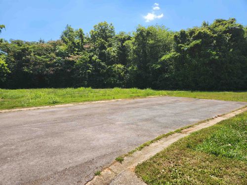 2 Sunset Dr, Muscle Shoals, AL, 35661-5173 | Card Image