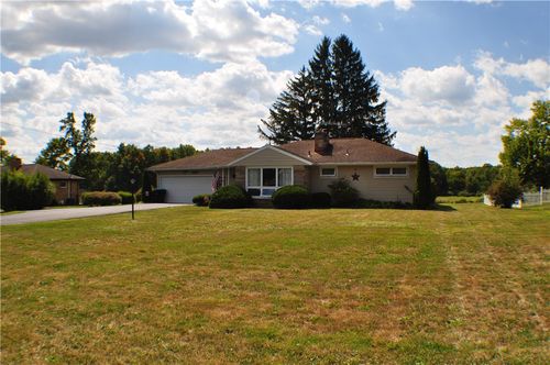 860 Keel Ridge Rd, Hermitage, PA, 16148-9121 | Card Image