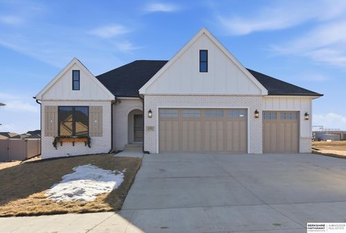 12401 Fenwick St, Papillion, NE, 68046-5065 | Card Image