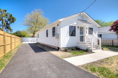 205 W Atlantic Ave, Villas, NJ, 08251-2714 | Card Image