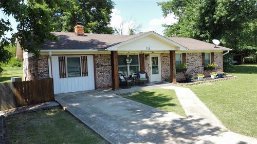 712 W Girard St, Okemah, OK, 74859-1459 | Card Image