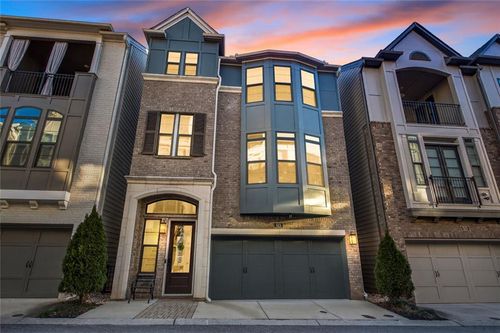 513 Broadview Pl Ne, Atlanta, GA, 30324-3653 | Card Image