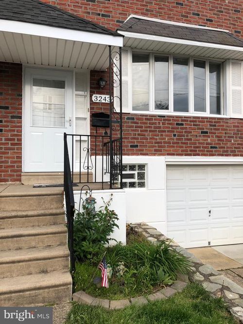 3243 Lester Rd, PHILADELPHIA, PA, 19154-1444 | Card Image