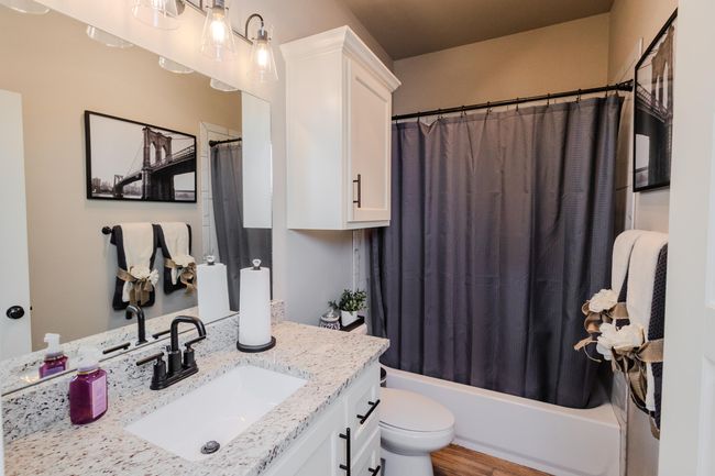214 Wildcat St, House other with 4 bedrooms, 3 bathrooms and null parking in Wolfforth TX | Image 32