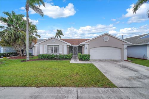 2550 Se 7th Pl, HOMESTEAD, FL, 33033 | Card Image