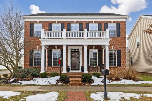 8097 Parsons Pass, New Albany, OH, 43054-7068 | Card Image