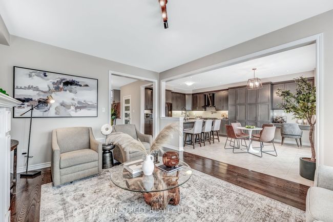 2035 Allison St, House other with 4 bedrooms, 4 bathrooms and 3 parking in Innisfil ON | Image 8