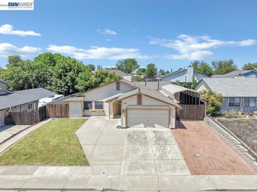 1456 Chianti Way, Oakley, CA, 94561-2225 | Card Image
