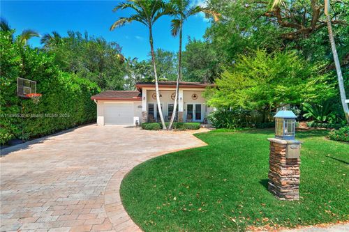 6461 Sw 74th St, South Miami, FL, 33143-4954 | Card Image