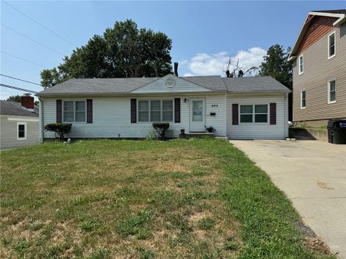 404 7th Ter, Warrensburg, MO, 64093-2502 | Card Image