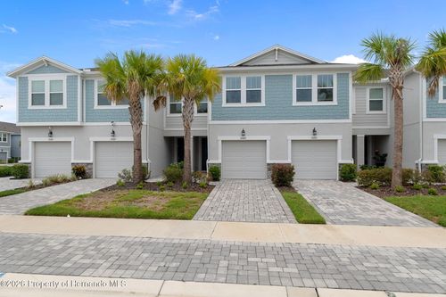 31449 Woodland Race Loop, WESLEY CHAPEL, FL, 33545-1177 | Card Image