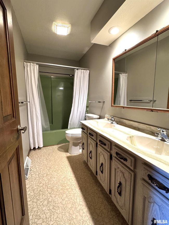 120 Basswood Rd, House other with 3 bedrooms, 3 bathrooms and null parking in Springfield IL | Image 17