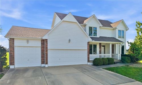4536 Sw Gull Point Dr, Lee's Summit, MO, 64082-3500 | Card Image