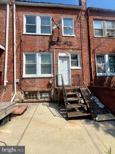 2505 Loyola Southway, Townhouse with 3 bedrooms, 2 bathrooms and null parking in BALTIMORE MD | Image 2