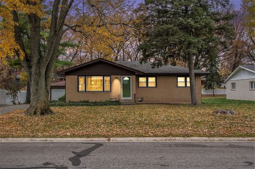 2238 Meadow Ln, Schererville, IN, 46375-2856 | Card Image