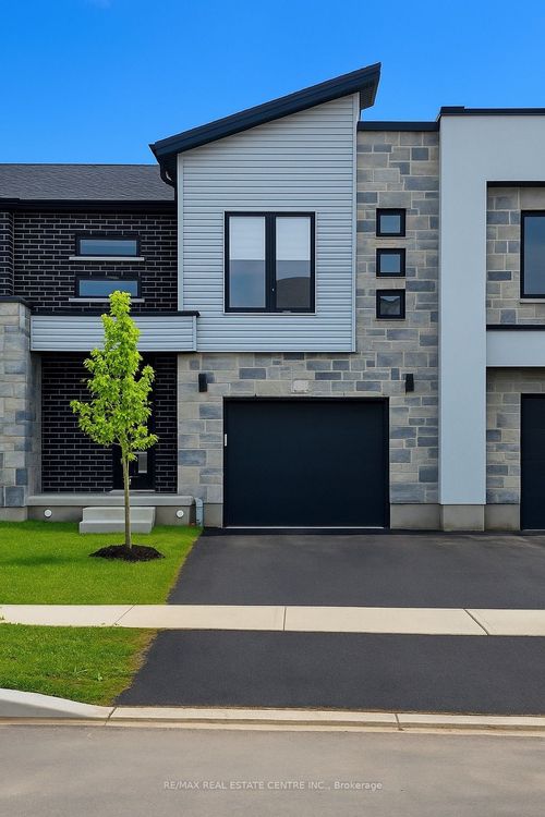 2974 Turner Cres, London, ON, N6M0J3 | Card Image