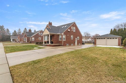 5264 Palmer St, Dearborn, MI, 48126-2823 | Card Image