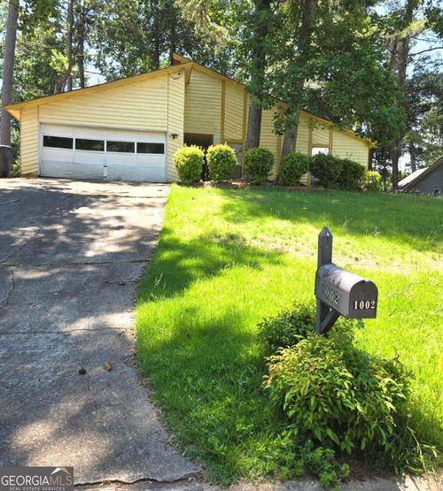 1002 Tahoe Trl Nw, Lilburn, GA, 30047-4832 | Card Image