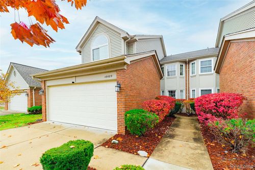 18689 Hilltop Blvd, Riverview, MI, 48193-8081 | Card Image