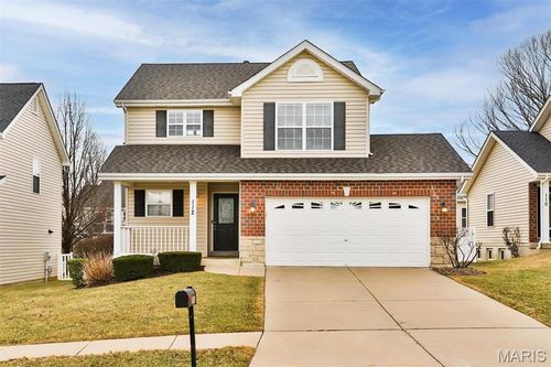 112 Granite Way, Wentzville, MO, 63385-3284 | Card Image