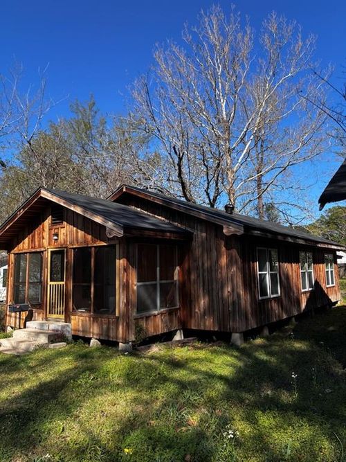 308 Valley St, Winnfield, LA, 71483-2942 | Card Image