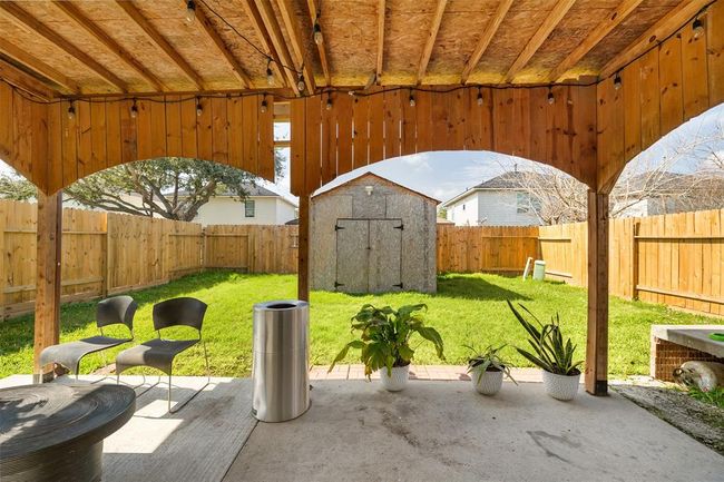 10814 Cane Grove Ln, House other with 3 bedrooms, 3 bathrooms and null parking in Houston TX | Image 20