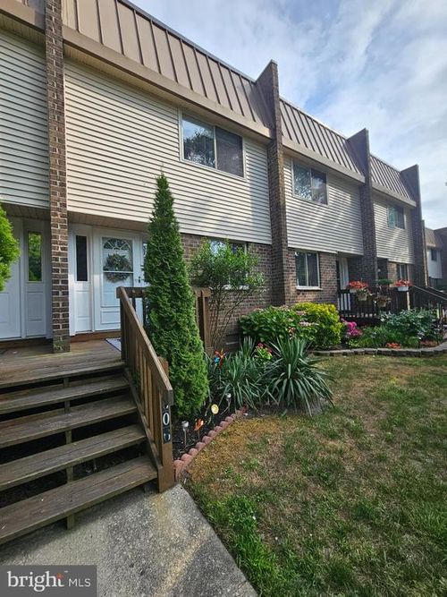 5606 Burk Ave, VENTNOR CITY, NJ, 08406-1206 | Card Image