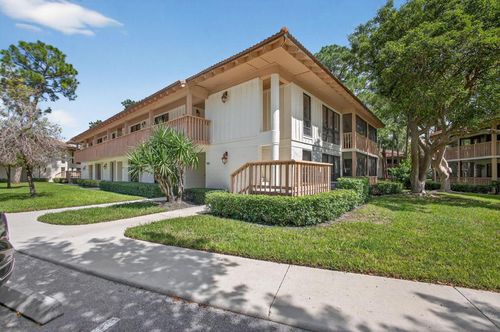 113 Brackenwood Rd, Palm Beach Gardens, FL, 33418-9065 | Card Image