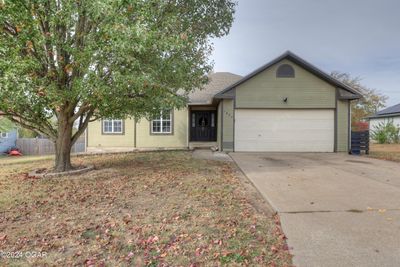 1824 Red Bird Drive, House other with 3 bedrooms, 2 bathrooms and null parking in Webb City MO | Image 1