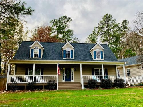 218 Stillwater Rd, Troutman, NC, 28166-8696 | Card Image