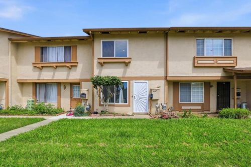 3465 Sassafras Dr, San Jose, CA, 95111-2359 | Card Image