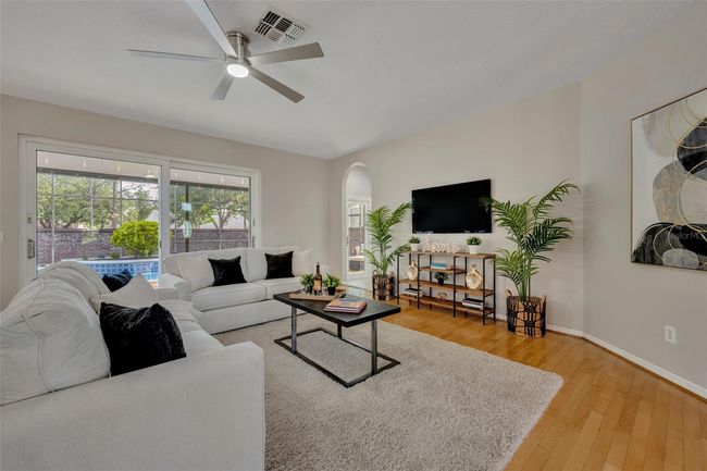 Great Room | Image 12