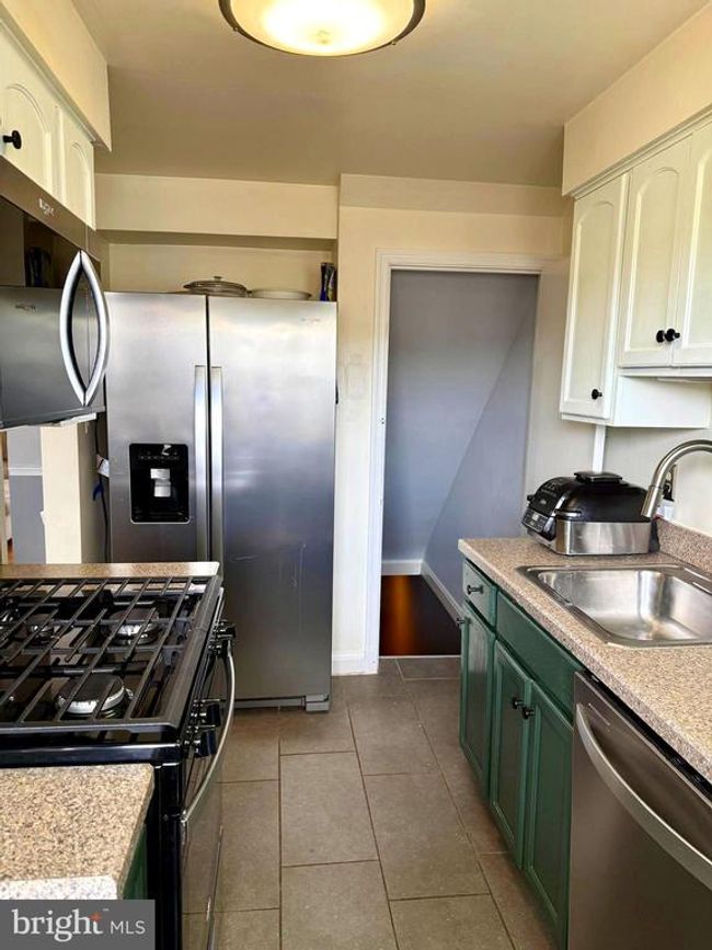 5624 Braxfield Rd, Townhouse with 3 bedrooms, 1 bathrooms and null parking in HALETHORPE MD | Image 15