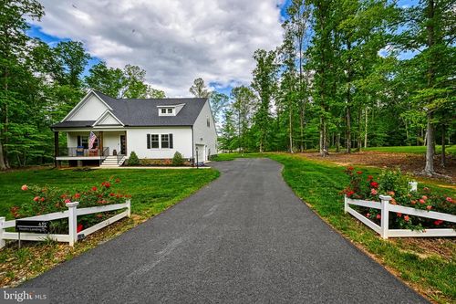 632 Noahs Landing Dr, BUMPASS, VA, 23024-4840 | Card Image