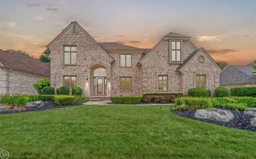 11877 Cedarwood Dr, Shelby Township, MI, 48315-4024 | Card Image