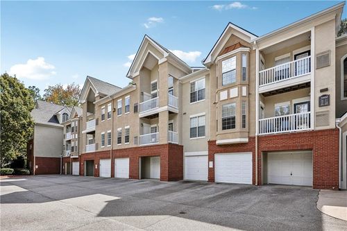 2211 Westchester Rdg Ne, Atlanta, GA, 30329-2489 | Card Image