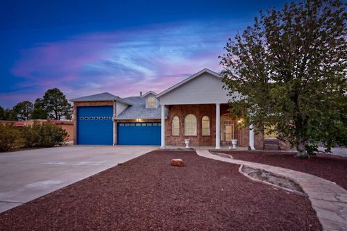 606 Willowbrook Ln, Rio Communities, NM, 87002-5920 | Card Image