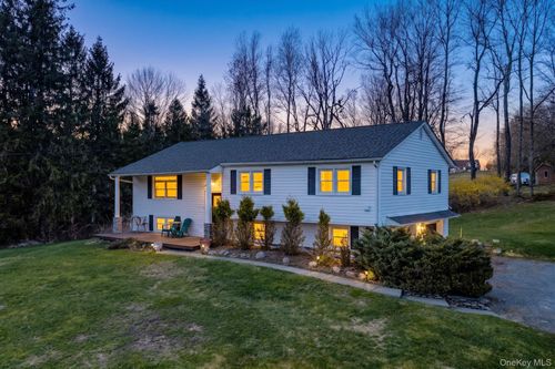 5 Blue Spruce Ln, Monticello, NY, 12701-3662 | Card Image