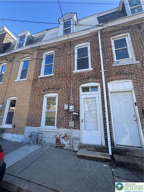 517 Elliger, Allentown City, PA, 18102 | Card Image