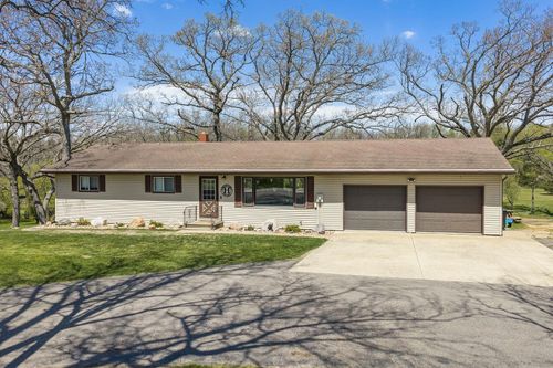 E9010A South Avenue, Dellona, WI, 53959 | Card Image