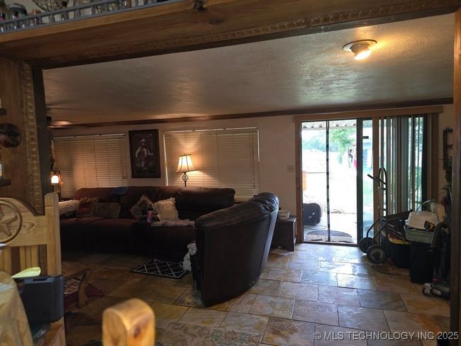 6750 Meridian Rd, House other with 3 bedrooms, 2 bathrooms and null parking in Ardmore OK | Image 17