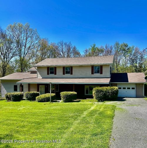 211 Wimmers Rd, Jefferson Twp, PA, 18436-3250 | Card Image