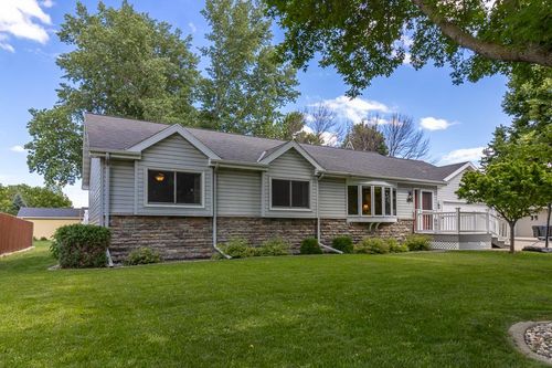 109 Creative Ct, Mankato, MN, 56001-5794 | Card Image