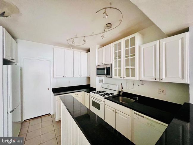 519 - 1 Scott Cir Nw, Condo with 1 bedrooms, 1 bathrooms and null parking in WASHINGTON DC | Image 8