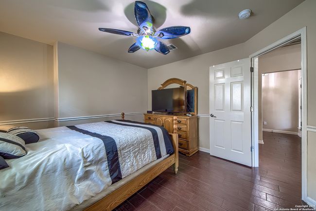 1009 Oak Rdg, House other with 4 bedrooms, 3 bathrooms and null parking in Schertz TX | Image 25