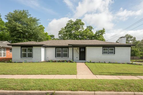6825 Jewell Ave, Fort Worth, TX, 76112-5635 | Card Image