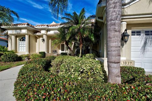 1037 Beckley Cir, VENICE, FL, 34292-3994 | Card Image