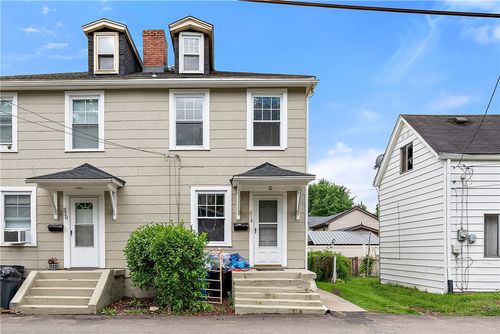 320-318-320 Sprott Way, Sewickley, PA, 15143-1435 | Card Image