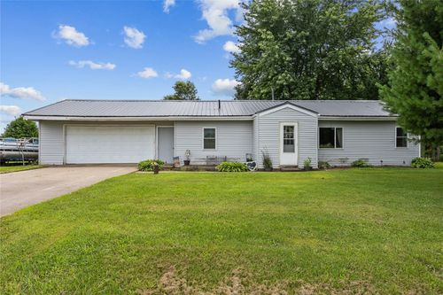 3135 115th St, Riverside, IA, 52327-9692 | Card Image